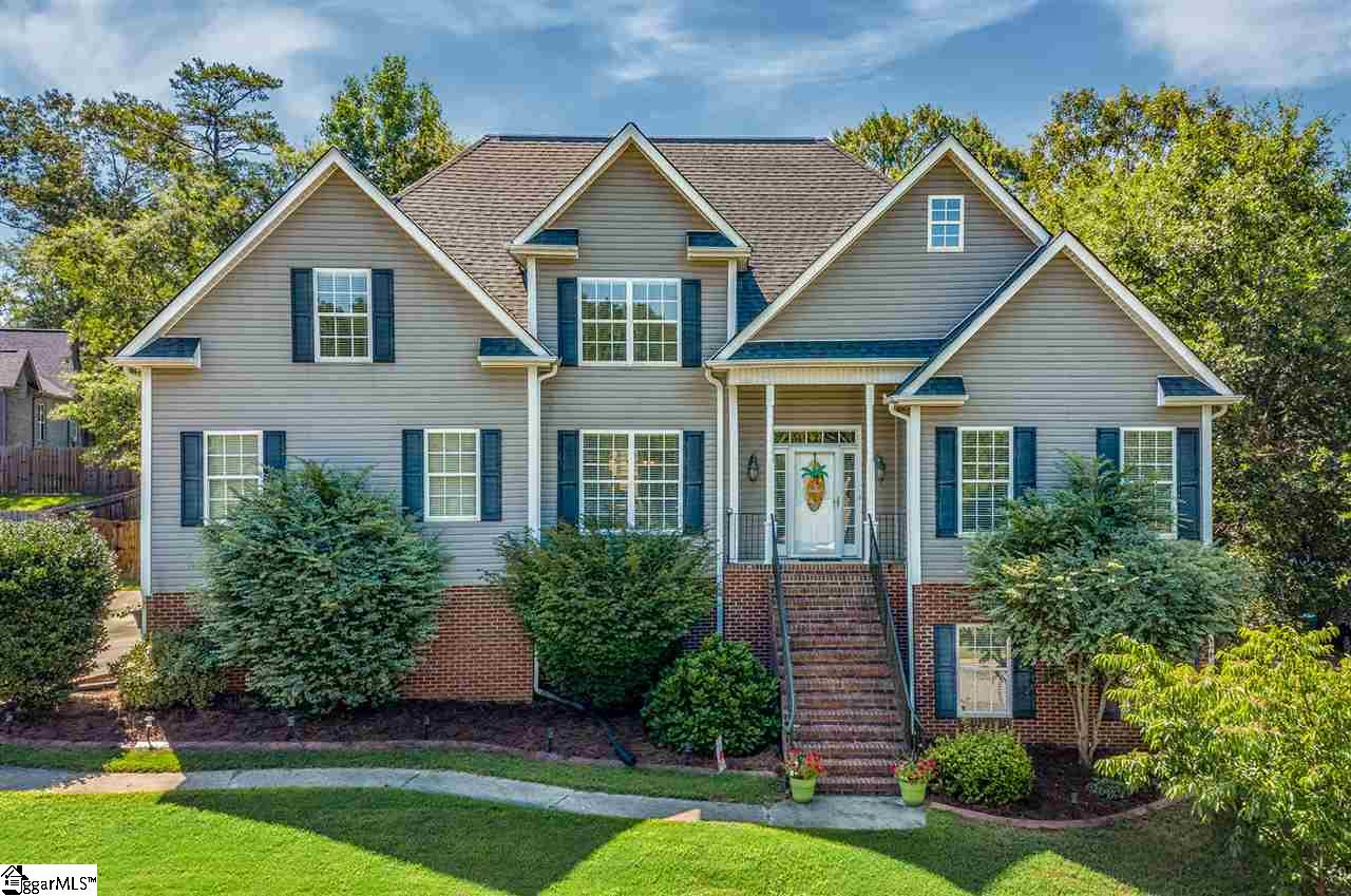 Property image 1 at 10 Yolon Way, Simpsonville, SC 29680