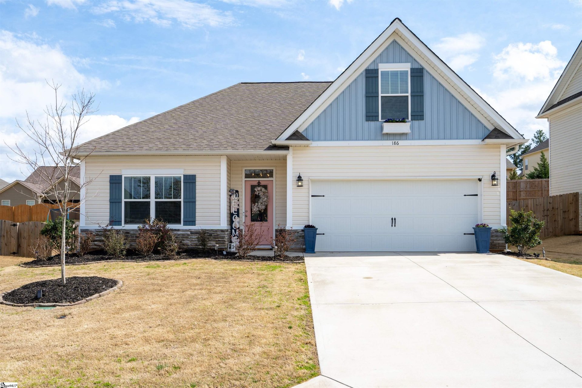 Property image 1 at 186 Viewmont Drive, Duncan, SC 29334
