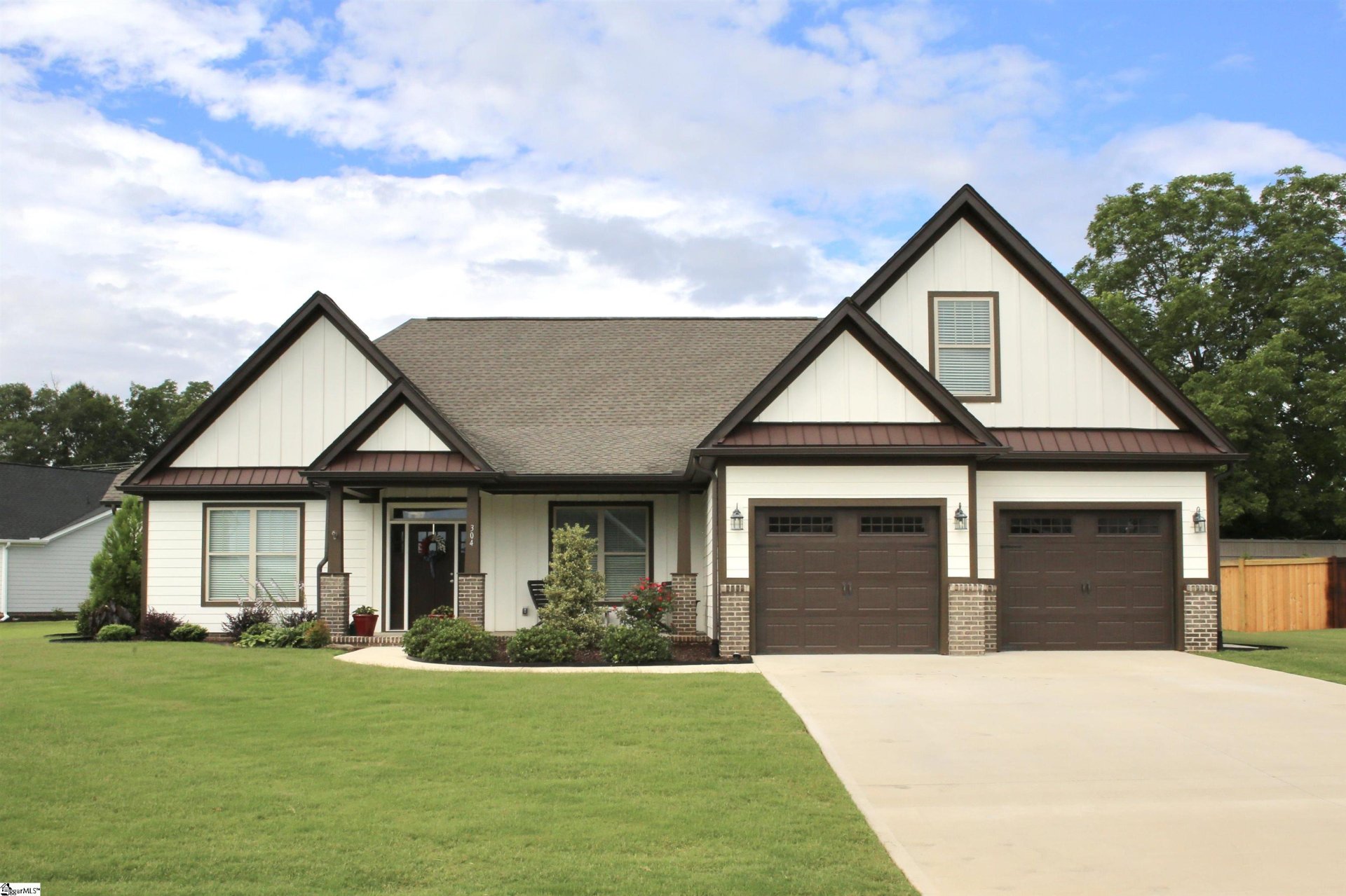Property image 1 at 304 Charney Lane, Greer, SC 29651