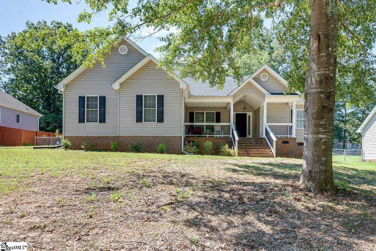 Property image 1 at 521 Davenport Road, Simpsonville, SC 29680
