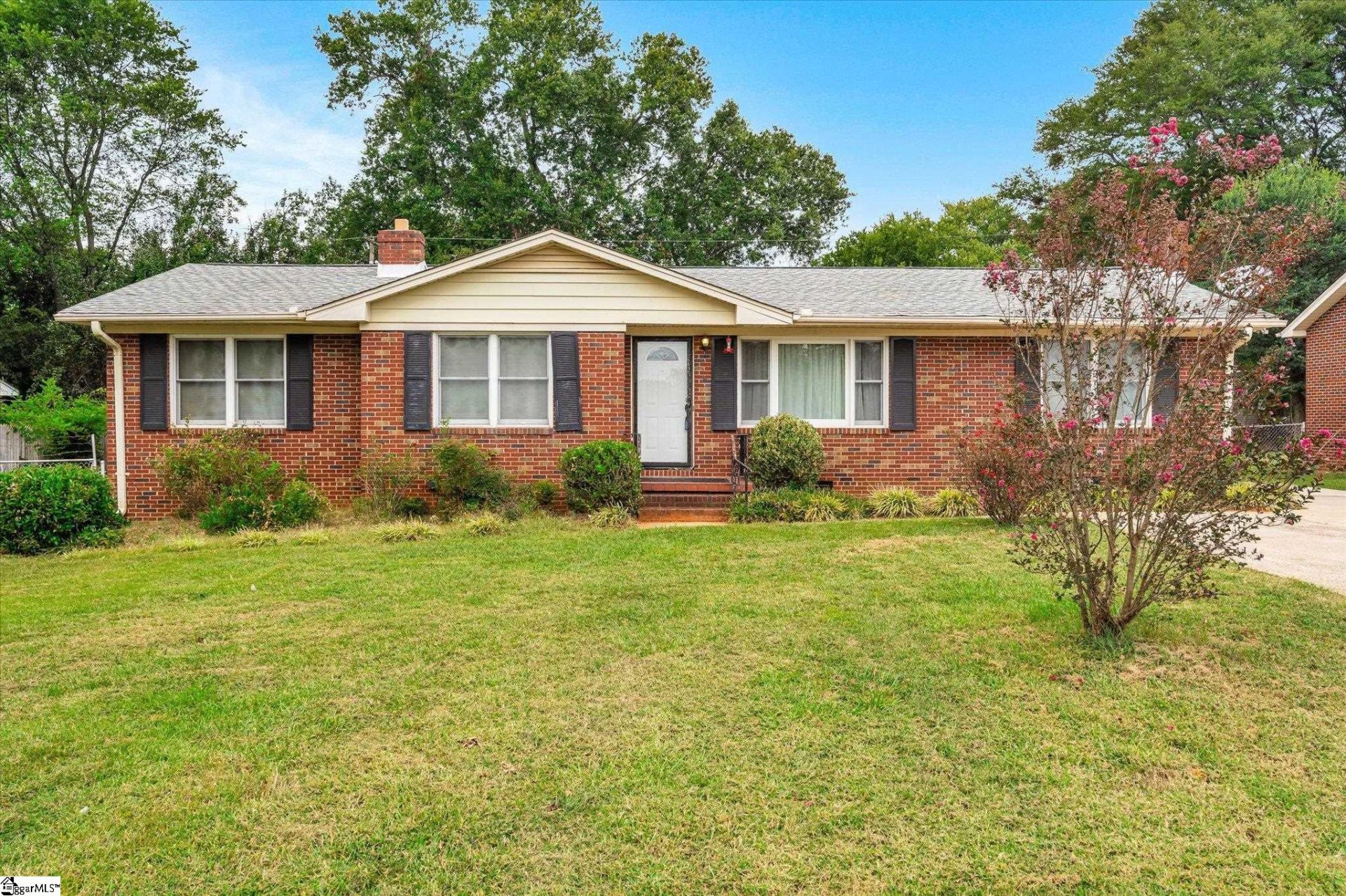 Property image 1 at 6 Folkstone Street, Greenville, SC 29605-4617