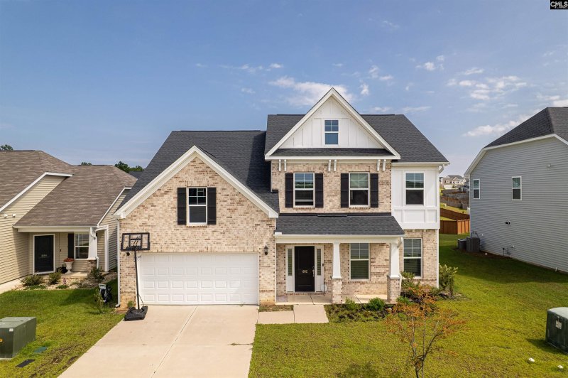 Property image 2 of 682 Bell Flower Lane in The Falls, Blythewood, SC 29016