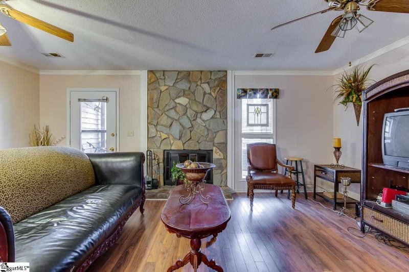 Property image 5 at 100 Stallings Road, Taylors, SC 29687