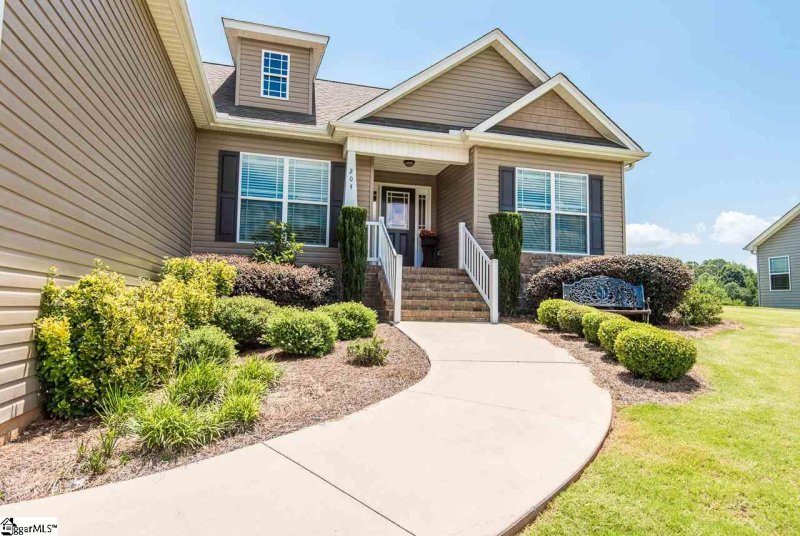 Property image 2 at 204 Josh Court, Greer, SC 29651