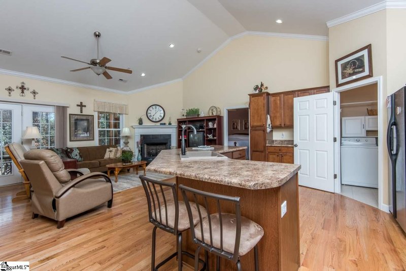 Property image 4 at 656 Nichole Place, Greer, SC 29651