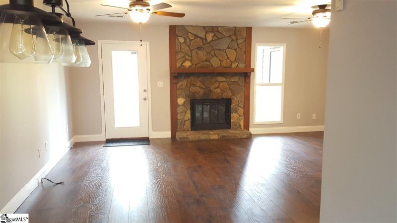 Property image 2 at 100 Stallings Road, Taylors, SC 29687