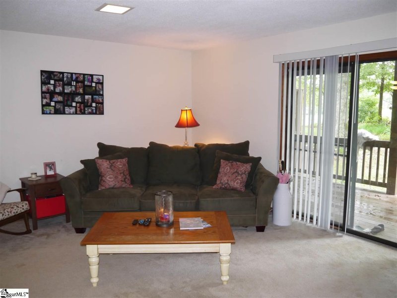 Property image 4 at 100 Stallings H29 Road, Taylors, SC 29687