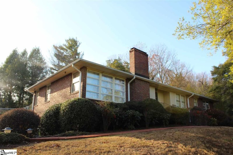 15 Holly Hill Court