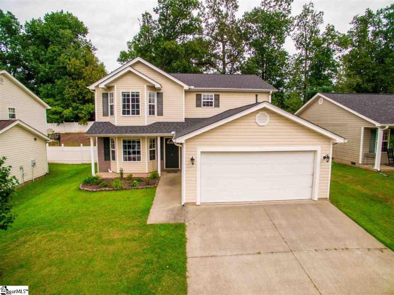7 Falcon Ridge Way