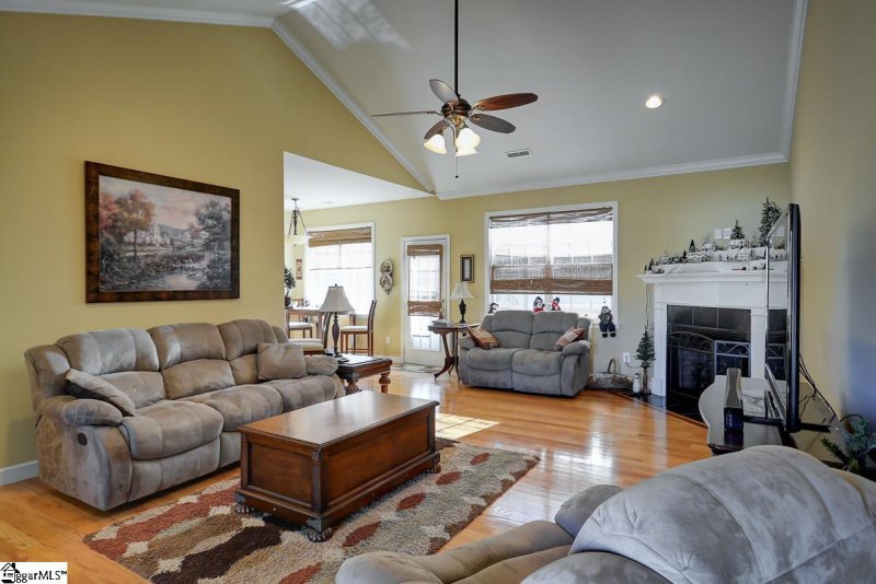 Property image 3 at 624 Nichole Place, Greer, SC 29651