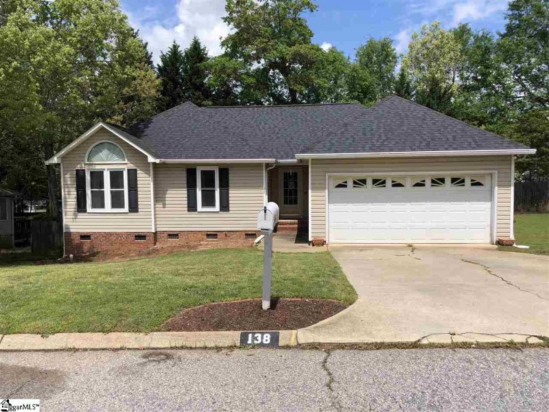 Property image 2 at 138 Hatteras Lane, Simpsonville, SC 29680