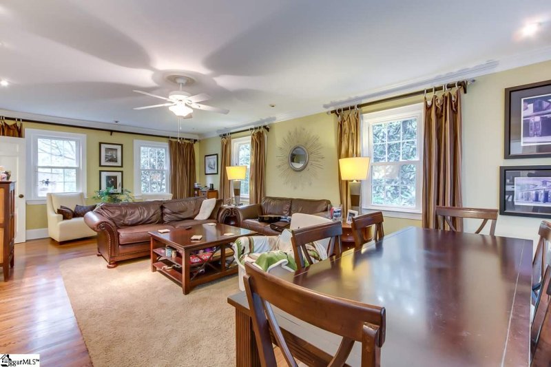 Property image 5 of 215 Altamont Road in Paris Mt Area, Greenville, SC 29609