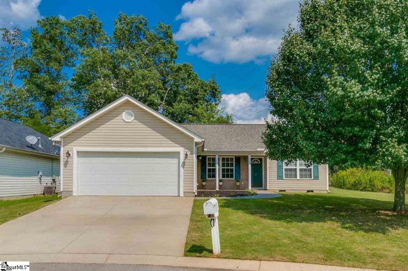 17 Falcon Ridge Way