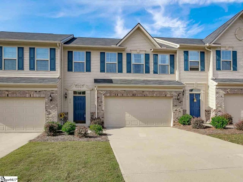 326 Bellerive Drive