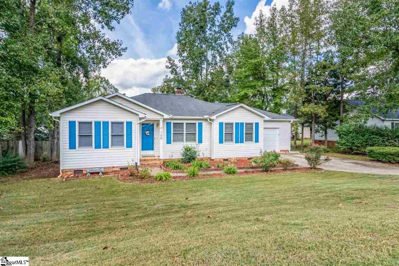 Property image 4 at 106 Waterbury Court, Simpsonville, SC 29680