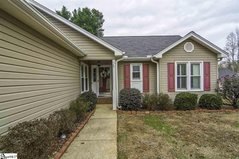 Property image 5 at 242 Waterbury Court, Simpsonville, SC 29680