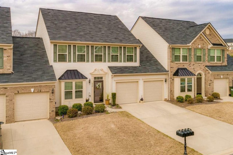 340 Bellerive Drive