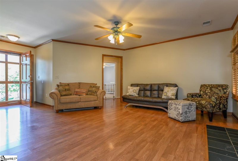 Property image 3 at 245 Waterbury Court, Simpsonville, SC 29680