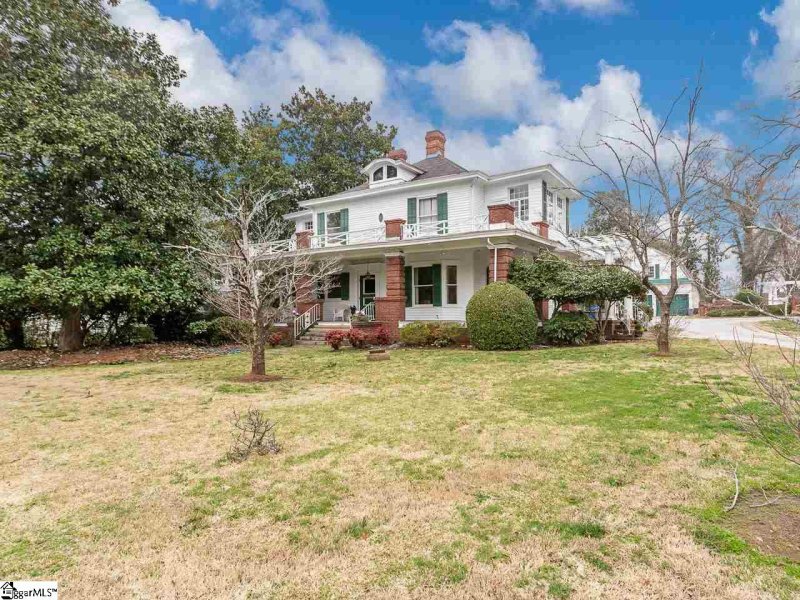 Property image 2 at 200 W Hampton Avenue, Spartanburg, SC 29306