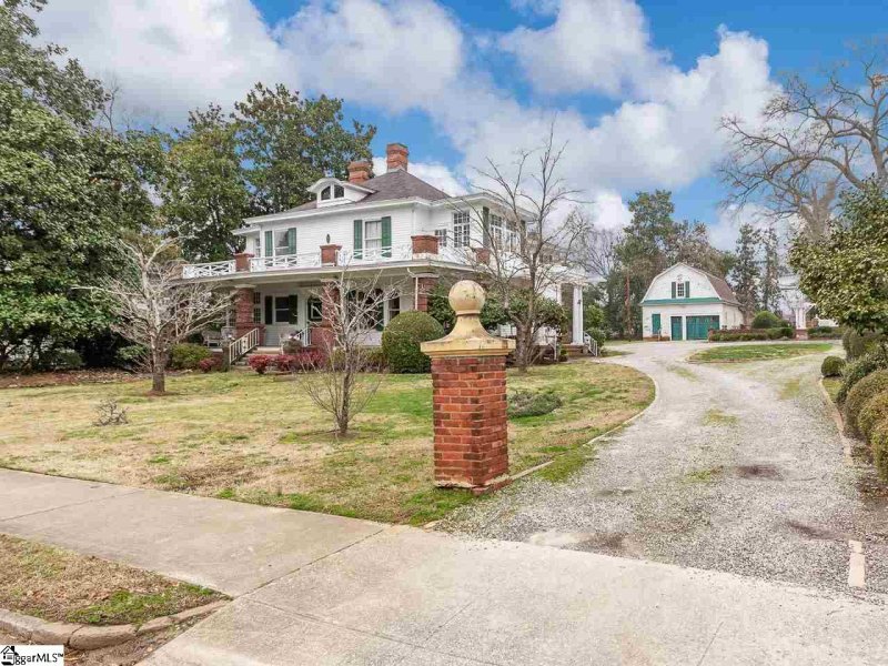Property image 3 at 200 W Hampton Avenue, Spartanburg, SC 29306