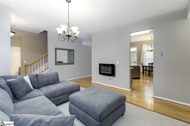 Property image 3 at 121 Laurel Meadows Parkway, Greenville, SC 29607