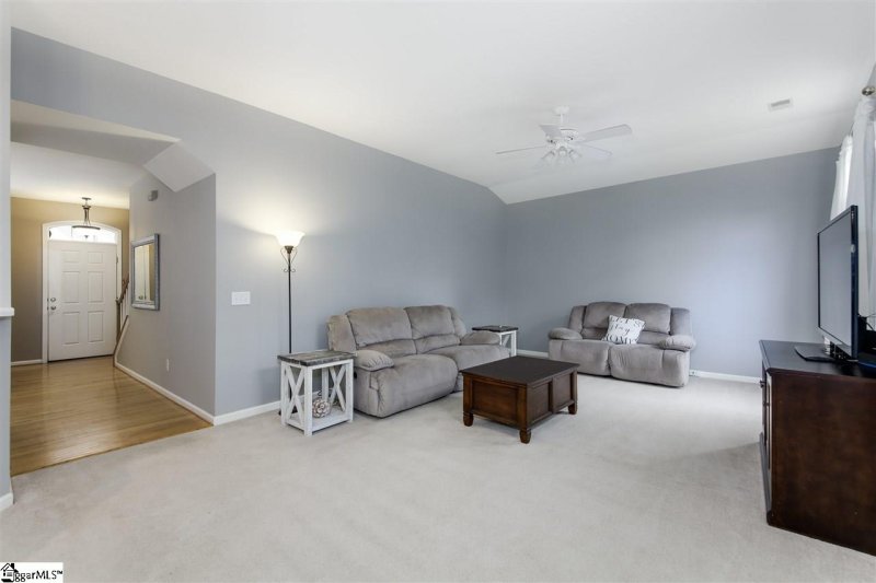 Property image 4 at 121 Laurel Meadows Parkway, Greenville, SC 29607