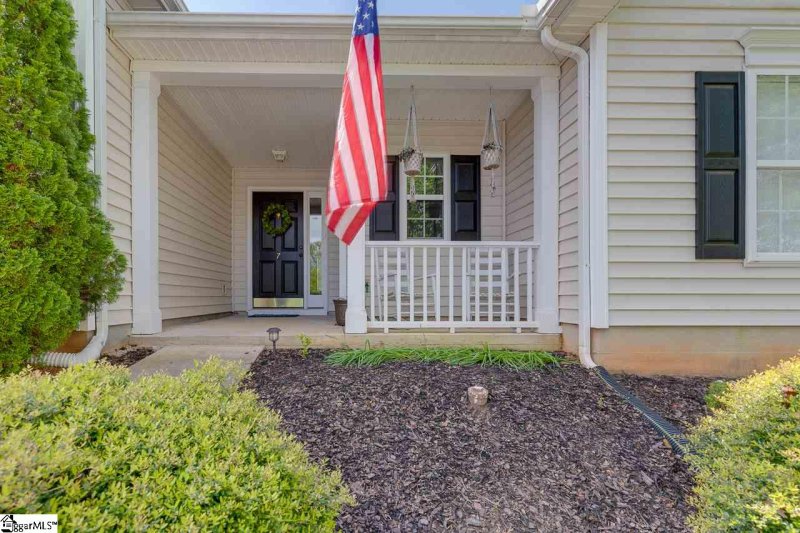 Property image 3 at 7 High Farm Road, Greenville, SC 29607