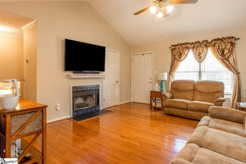 Property image 2 at 143 HATTERAS Lane, Simpsonville, SC 29680