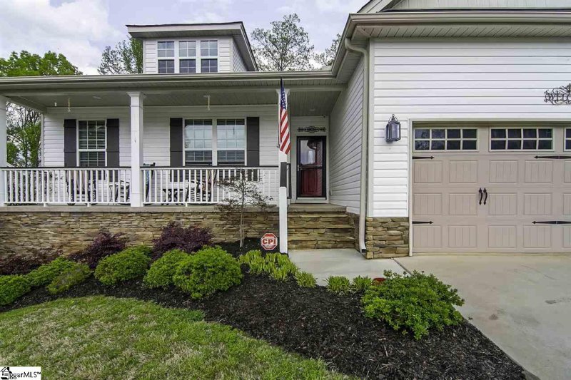 Property image 2 at 9 Ledge Run Court, Greenville, SC 29617