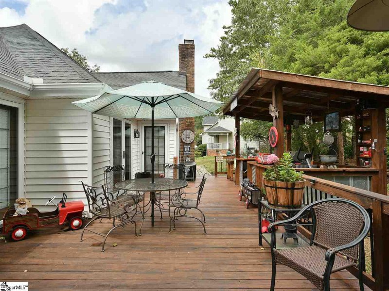 Property image 5 at 2 Norvin Court, Simpsonville, SC 29680
