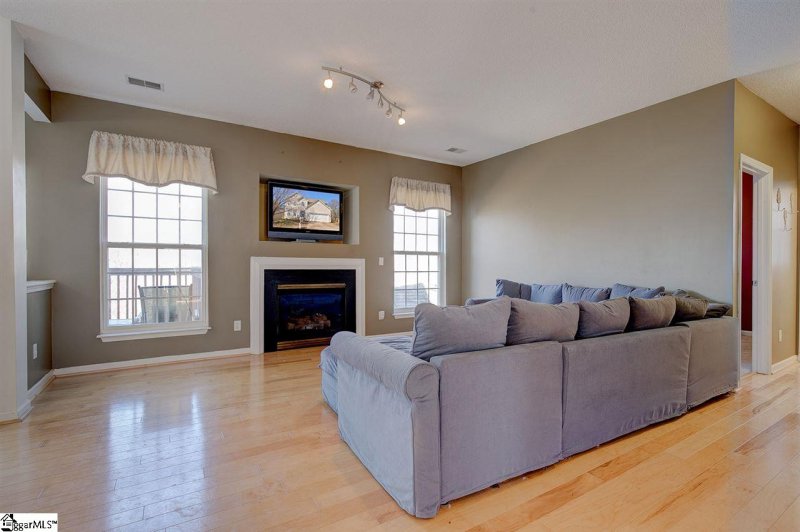 Property image 4 at 514 Laurel Meadows Parkway, Greenville, SC 29607