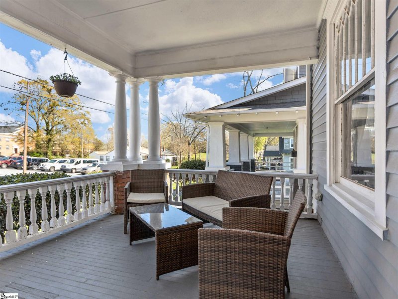 Property image 3 at 280 S Spring Street, Spartanburg, SC 29306