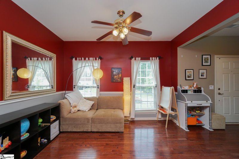 Property image 3 at 811 Laurel Meadows Parkway, Greenville, SC 29607