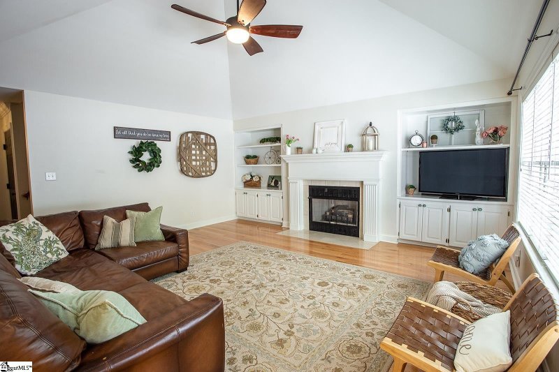 Property image 3 at 205 Hudders Creek Way, Simpsonville, SC 29680