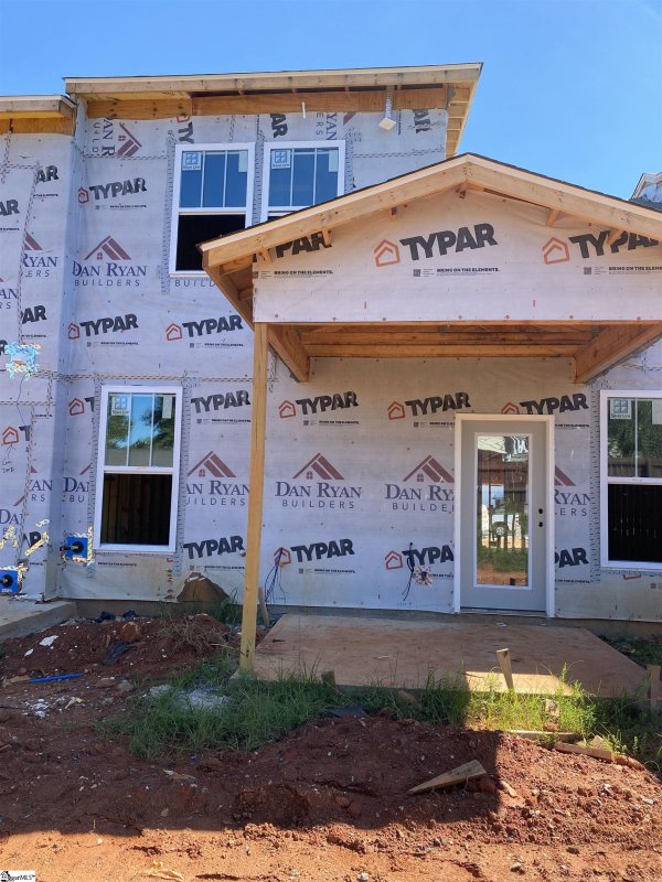 Property image 2 at 305 Albemarle Lane, Greer, SC 29650