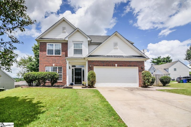 2 Crestbrook Drive