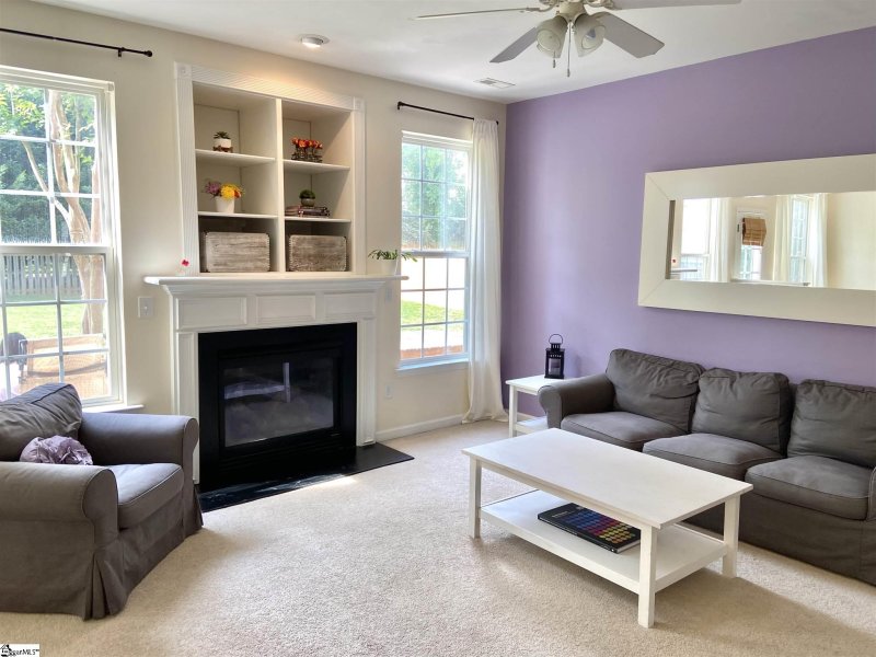 Property image 2 at 8 Crevasse Lane, Greenville, SC 29617
