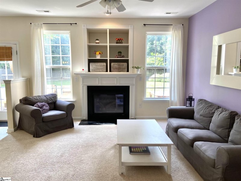 Property image 4 at 8 Crevasse Lane, Greenville, SC 29617