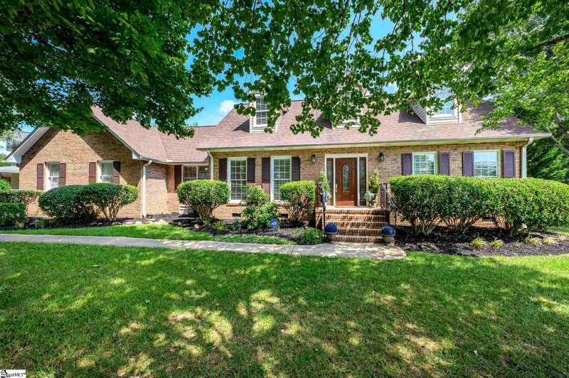 Property image 2 at 9 Hudders Creek Way, Simpsonville, SC 29680