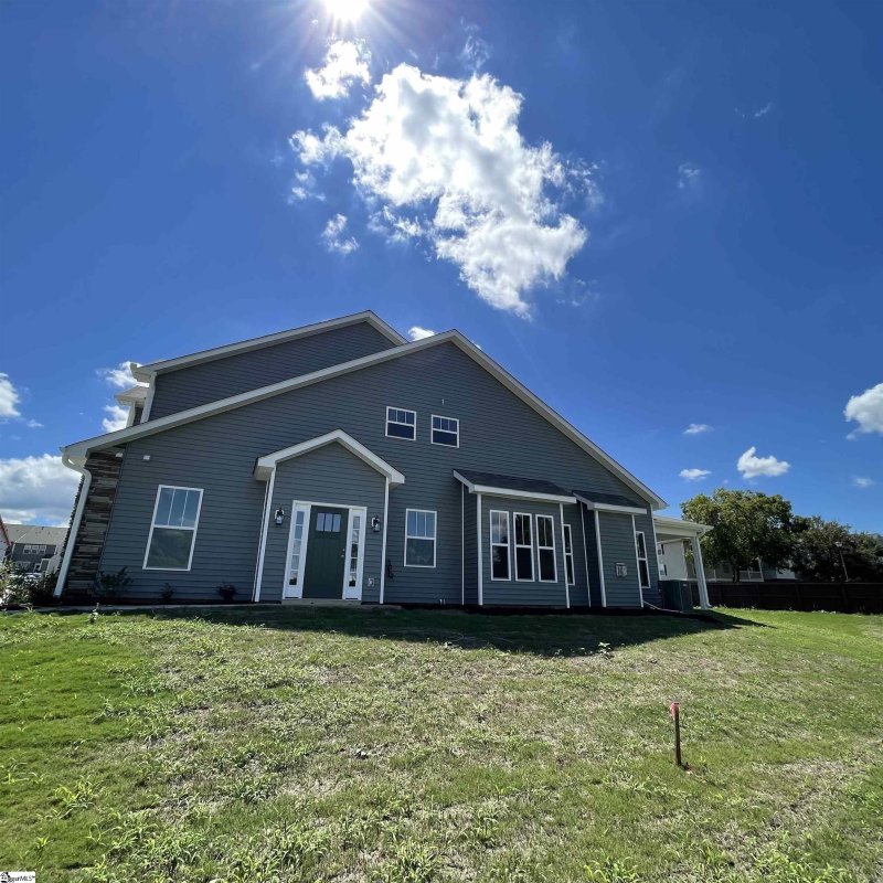 Property image 3 at 407 Albermarle Lane, Greer, SC 29650
