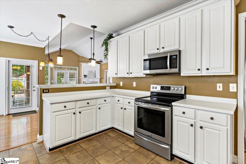 Property image 5 at 405 Ashby Park Lane, Greenville, SC 29607