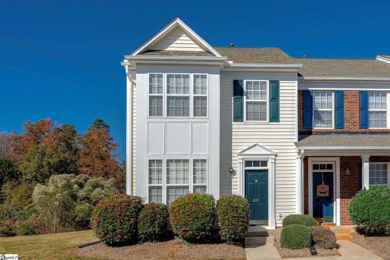 221 Nimbus Court