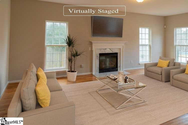 Property image 2 at 4 Laurelberry Lane, Greenville, SC 29607