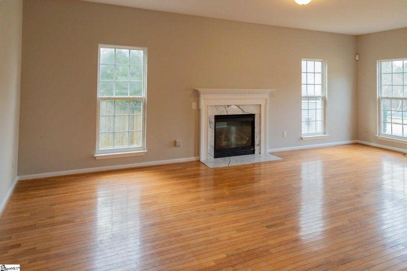 Property image 5 at 4 Laurelberry Lane, Greenville, SC 29607