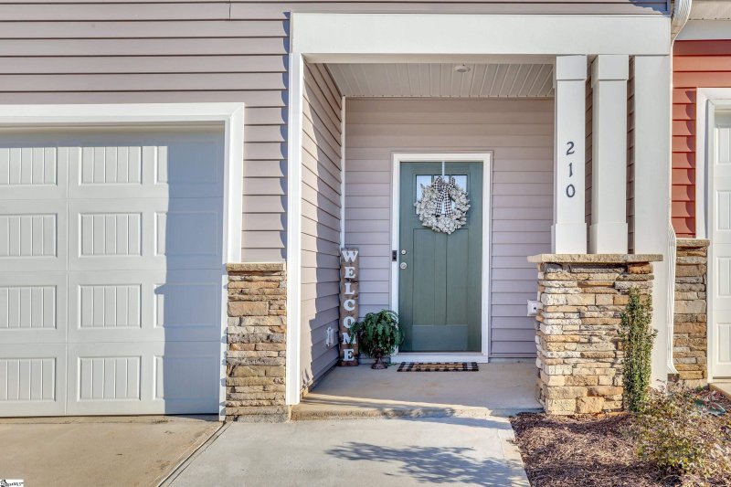 Property image 3 at 210 Waverton Drive, Greer, SC 29650