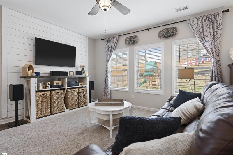 Property image 3 at 186 Viewmont Drive, Duncan, SC 29334