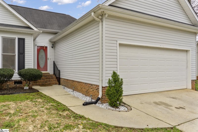 Property image 2 at 201 Hatteras Lane, Simpsonville, SC 29680