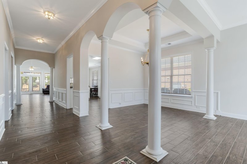 Property image 4 at 5 Tinsberry Drive, Greenville, SC 29607