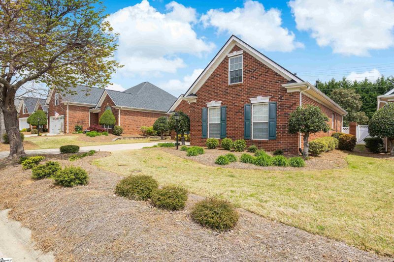 Property image 3 at 401 Ashby Park Lane, Greenville, SC 29607