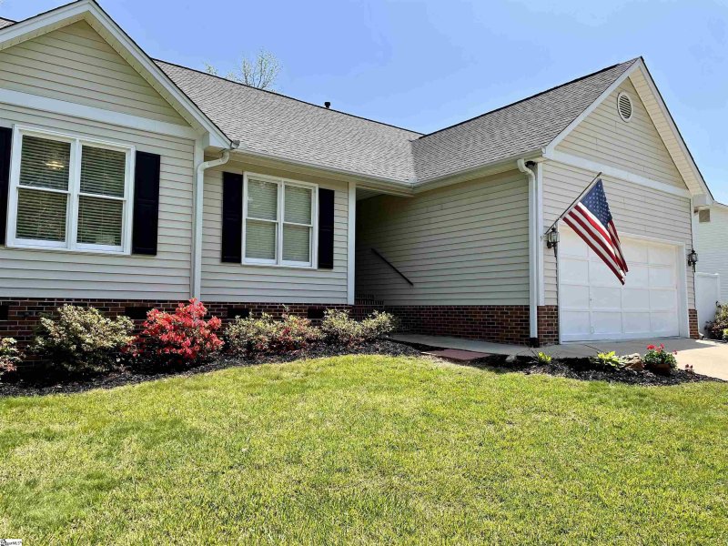 Property image 3 at 139 Hatteras Lane, Simpsonville, SC 29680